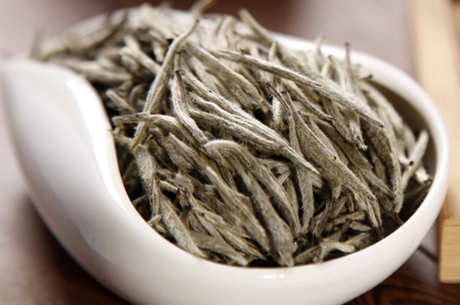 白毫银针属于什么茶？