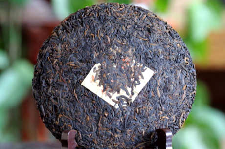 如何储存普洱茶饼？