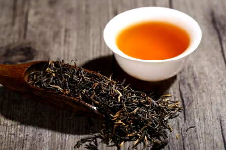 六种茶是指绿茶/白茶/黄茶/乌龙茶/红茶/红茶