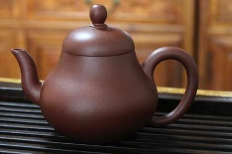 为什么茶壶嘴不能对着人？