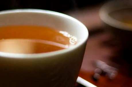 晚上喝茶会影响睡眠吗？