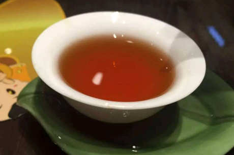 普洱茶是凉还是热？