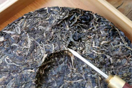 怎样弄碎普洱茶饼？