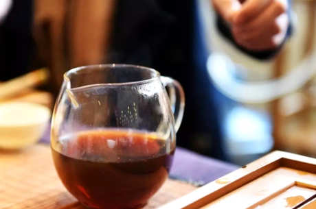 晚上喝普洱茶好吗？