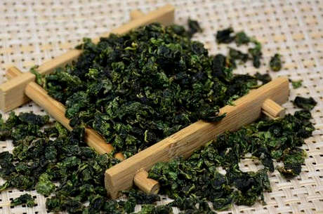乌龙茶属于绿茶吗？