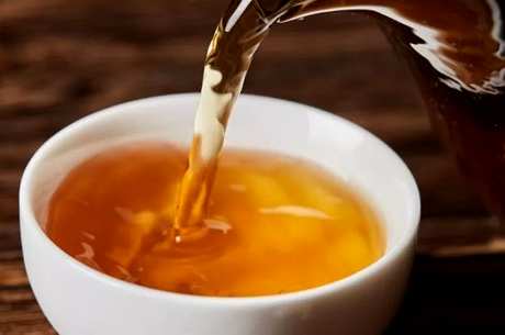 第一泡红茶要倒掉吗？