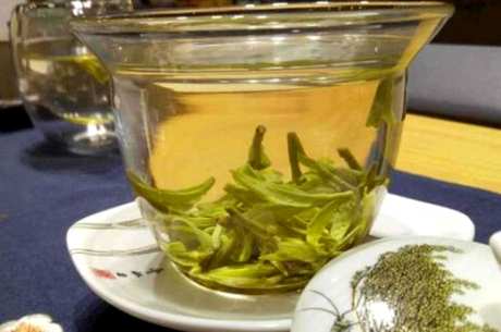 红茶和绿茶哪个好？