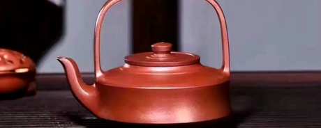 什么茶适合降坡泥茶壶？