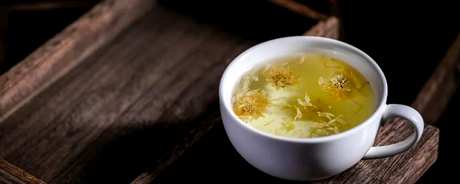为什么菊花茶泡久了会变绿？