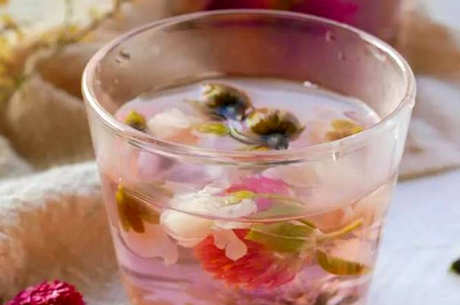 正确饮用桃花茶