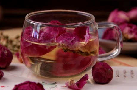 谁适合喝牡丹花茶？