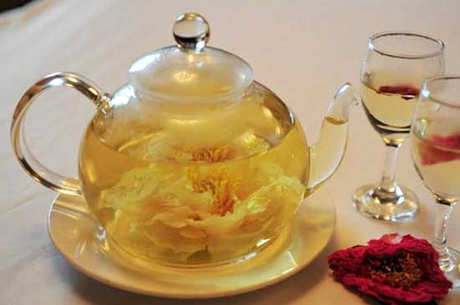 谁适合喝牡丹花茶？
