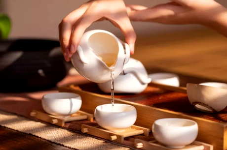 为什么倒茶不能倒满？