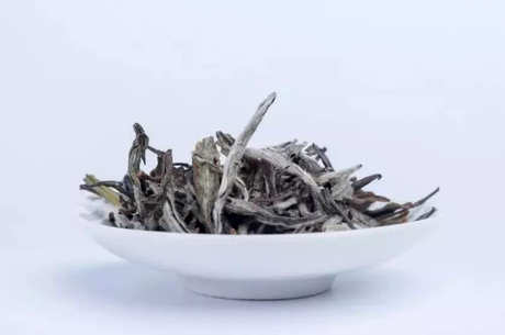 寿眉与白牡丹的区别