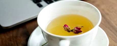菊花茶为什么会变绿？