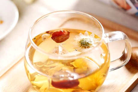 用多少度的水泡菊花茶？