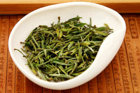 西湖龙井碧螺春黄山毛峰(排名前3)是中国十大名茶的最新排名