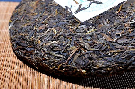 普洱茶饼一般价格，普洱生熟茶饼价格