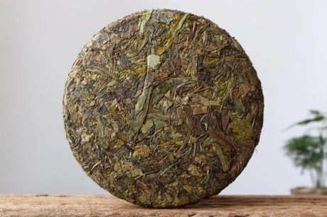 20年的熟普茶饼值多少钱？10000～5000元一斤