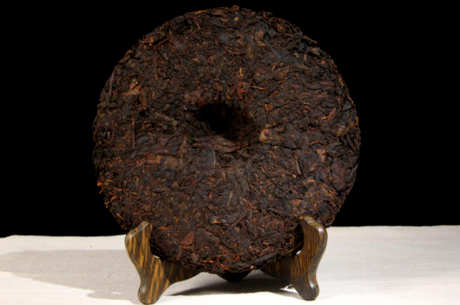 2009年老班章普洱茶生茶价格，10000～1300元一斤