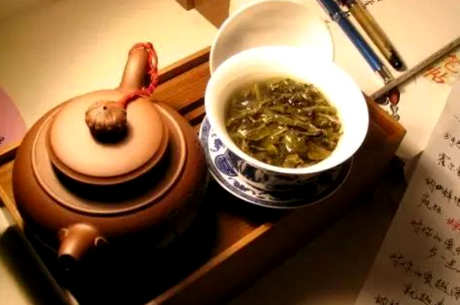 30年普洱茶多少钱，一饼8000元以上？