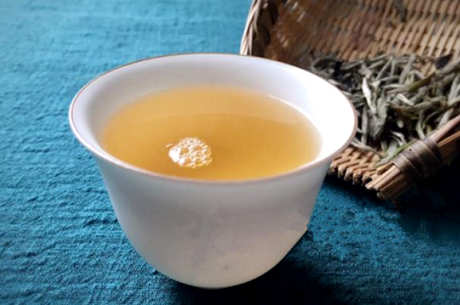 福鼎白茶有20个好处，美容养颜清热降火