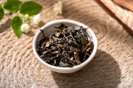 福鼎白茶有20个好处，美容养颜清热降火