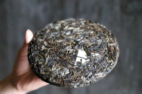 普洱茶饼价格30年，陈年茶饼价格表