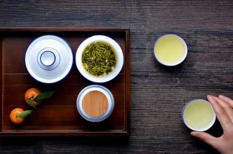 什么是春茶？