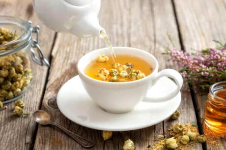 冬天喝什么茶对身体有好处？红枣茶蜂蜜菊花茶