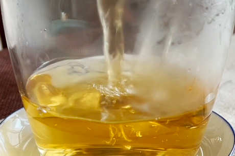 滑竹梁子古树茶的特点