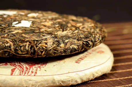 老班章茶的特点和功效可以降脂、减肥、消炎、杀菌