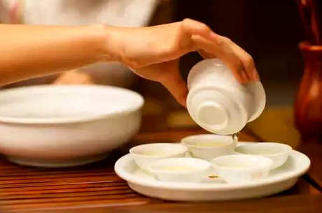泡绿茶的八个步骤，详细的泡茶步骤