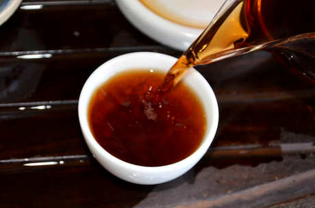如何分辨普洱茶的好坏？