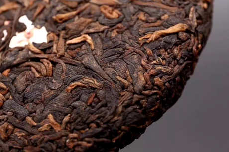 如何区分普洱茶的好坏？