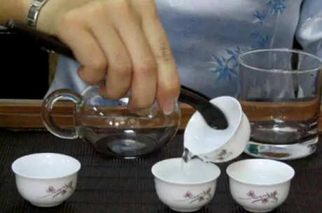 泡茶的顺序步骤，温具茶洗茶泡茶的四个步骤