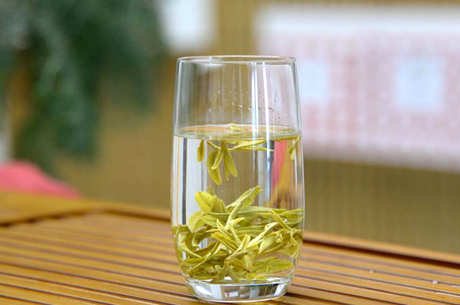 如何区分龙井茶的好坏？