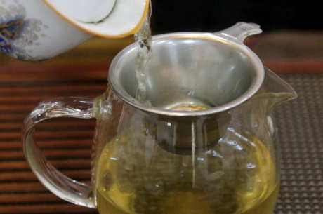 能煮着喝普洱茶吗？