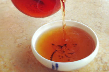 能煮着喝普洱茶吗？