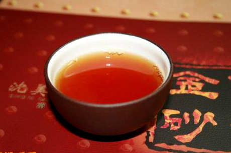 冬天红茶和什么搭配？牛奶是红茶的首选