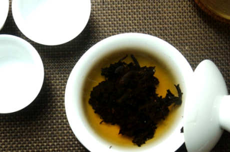 如何打开茶砖？