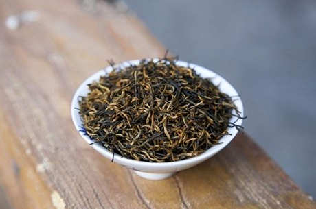 红茶可以用100度开水泡吗？100度°会使红茶苦