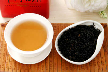 湿气重的人喝红茶还是绿茶，红茶的效果更好