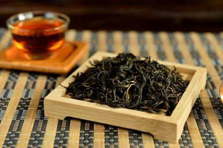 红茶不能一直泡在杯子里喝吗？一直喝会滋生细菌