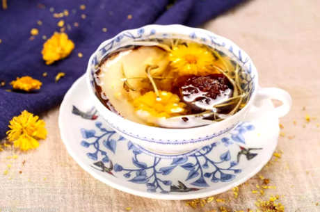 菊花泡水有六个害处。菊花茶的副作用是什么？