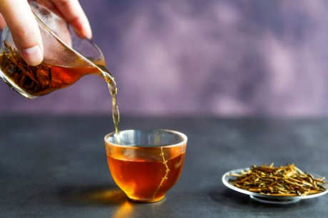 红茶高冲还是低冲？