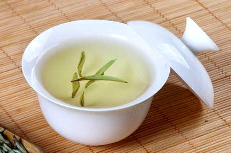 十大白茶品牌排名前十，品尝香天鼎银龙排名前三