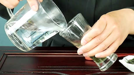 正确的绿茶泡法和茶具
