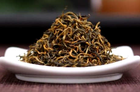 云南滇红茶一斤多少钱？价格是100～1000元一斤