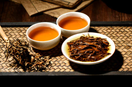 云南滇红茶一斤多少钱？价格是100～1000元一斤